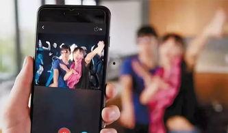 平板锁直男吃瓜视频,揭秘直男圈里的趣味瞬间