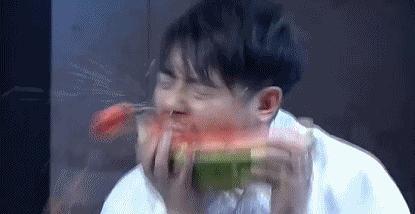 戴发套的吃瓜博主视频,揭秘娱乐圈幕后真相